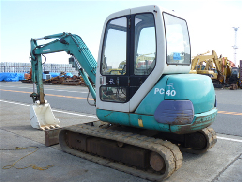 Komatsu PC40-7 Hydraulic Excavator Operation & Maintenance Manual
