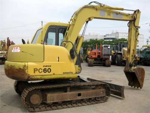Komatsu PC60-7 Hydraulic Excavator Operation & Maintenance Manual